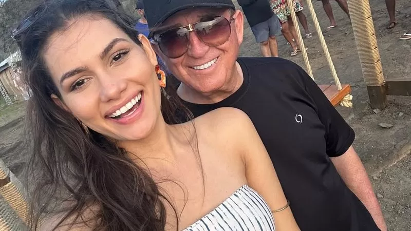 Calita Franciele tomou atitude drástica antes de Amado Batista se dizer solteiro.