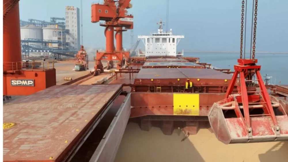 Lucro industrial da China despenca 9,1%, maior queda em sete meses.