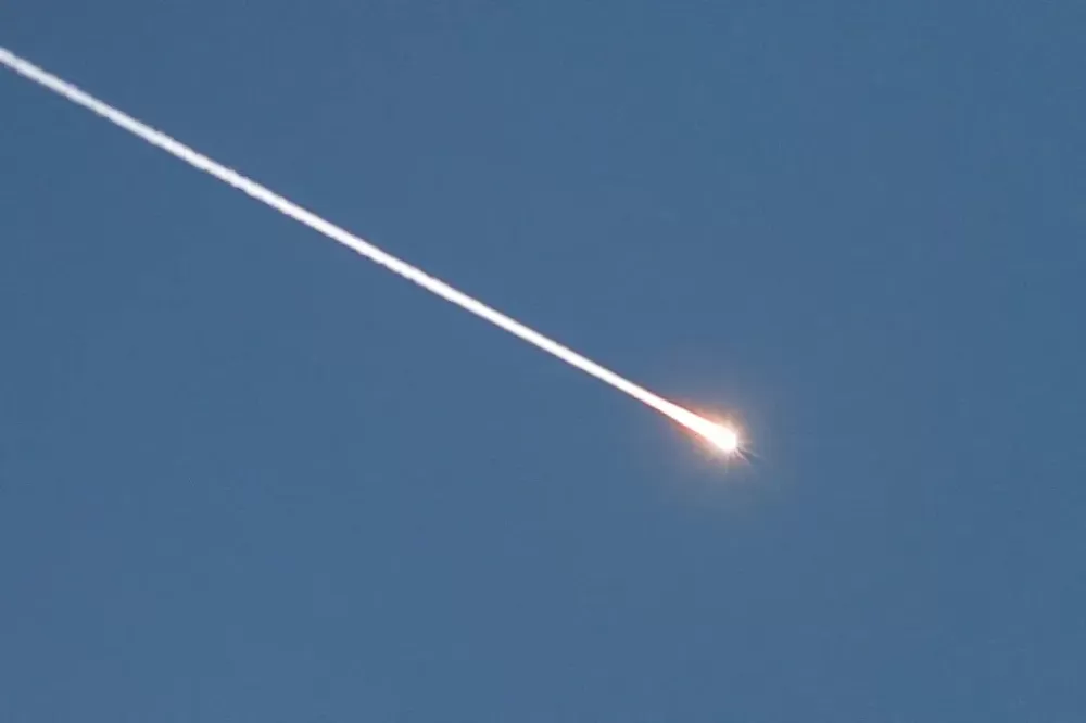 Israel afirma ter ‘provavelmente’ interceptado míssil lançado do Iêmen pelos Houthis.