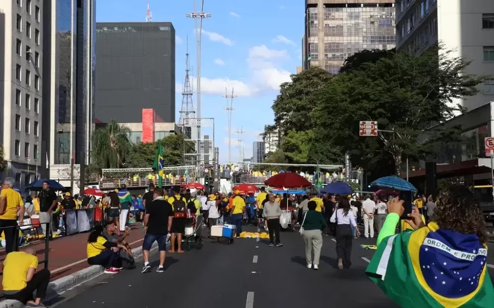 A explicação do líder do PL para ato esvaziado na Paulista.