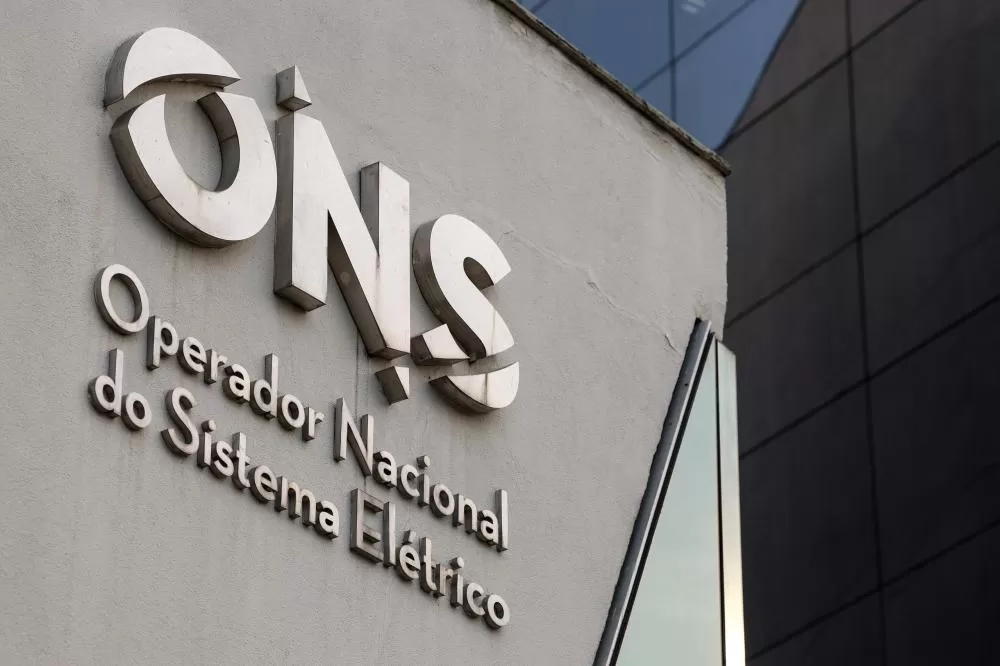 ONS determina aumento do uso de térmicas para garantir energia.