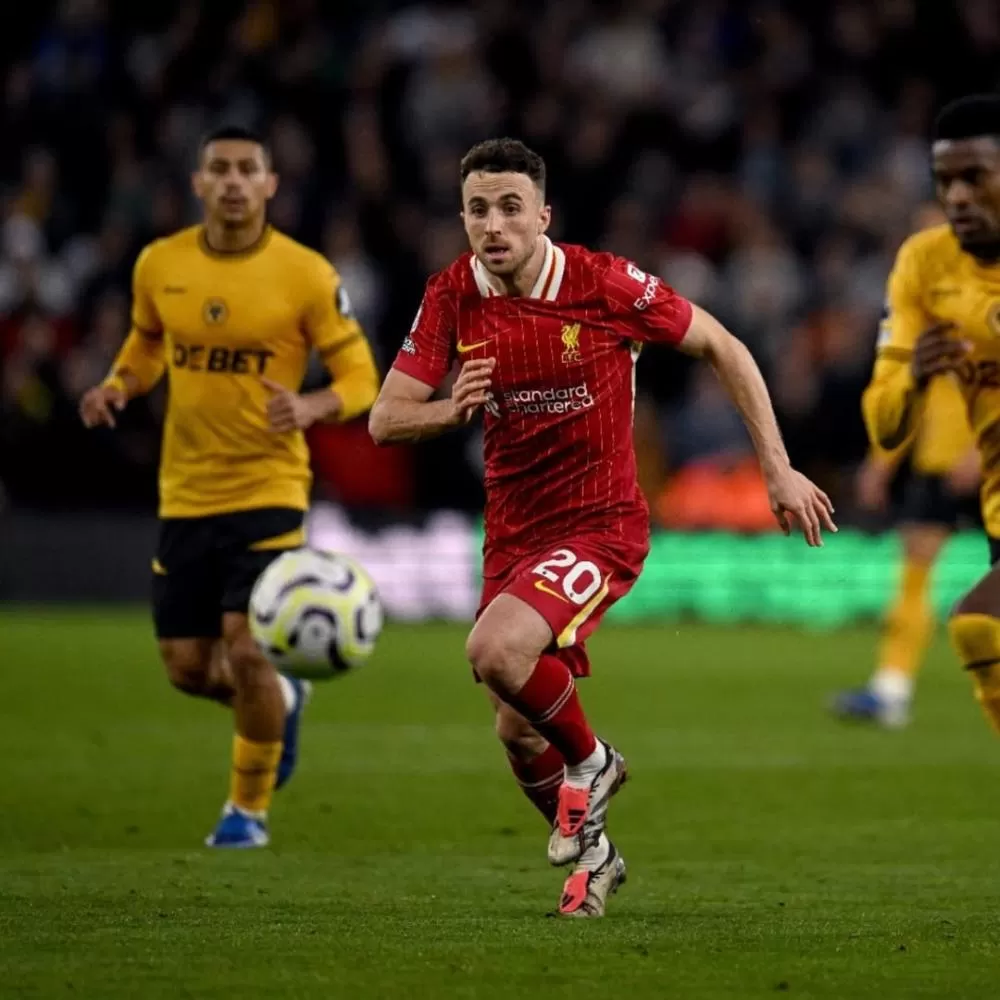 Pneu estourado, batida e chamas: o que se sabe sobre acidente que matou Diogo Jota e irmão