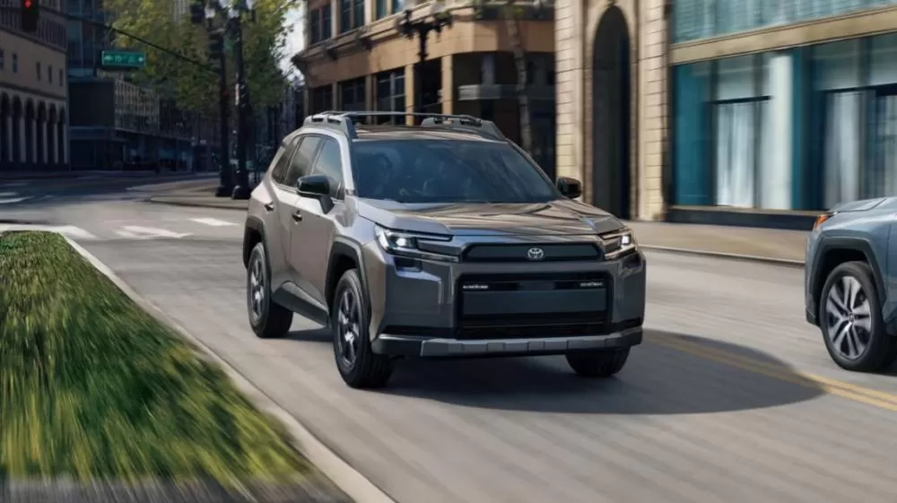 Top 10 carros mais vendidos do mundo em 2025 com destaque da Toyota.