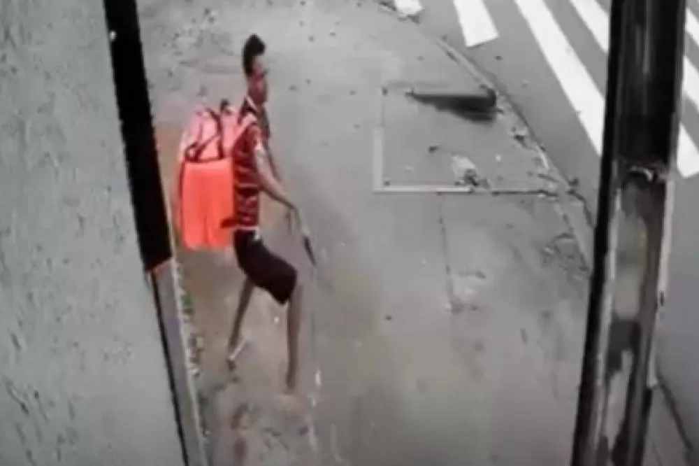 Tentativa de assalto termina em disparo e correria no Recife.