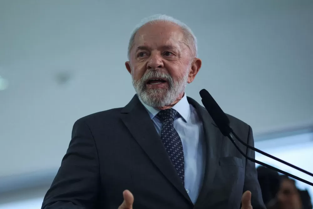 Lula faz defesa de isenção do IR até R$ 5 mil e taxação dos super-ricos.