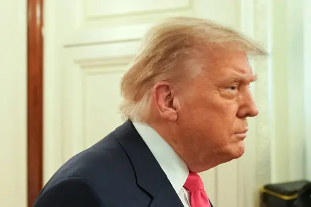 Democratas condenam megapacote de Trump e querem usar críticas para se fortalecer.