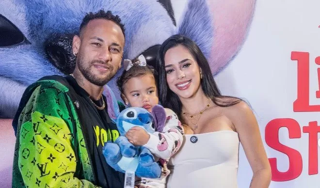 Nasce segunda filha de Neymar e Bruna Biancardi, afirma colunista.