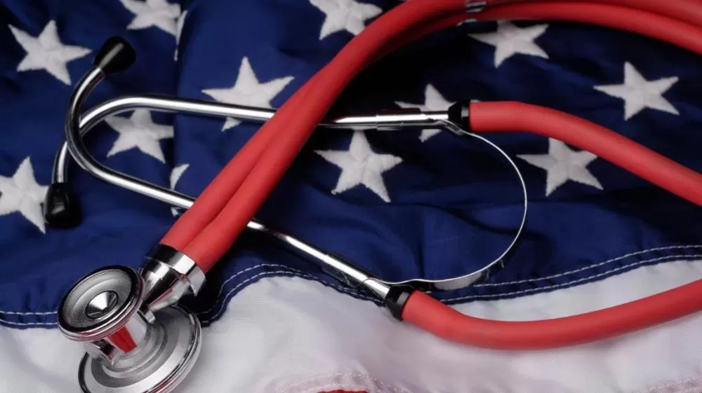 Muita gente que ganhou acesso à saúde vai perder”, diz especialista sobre cortes no Medicaid nos EUA.