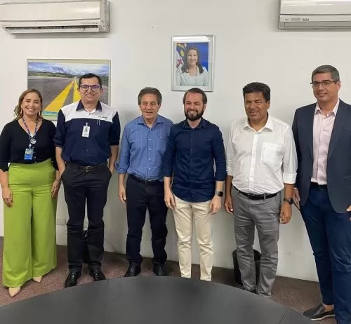 Mendonça Filho e Grupo Moura discutem duplicação da BR-232 até o Sertão.