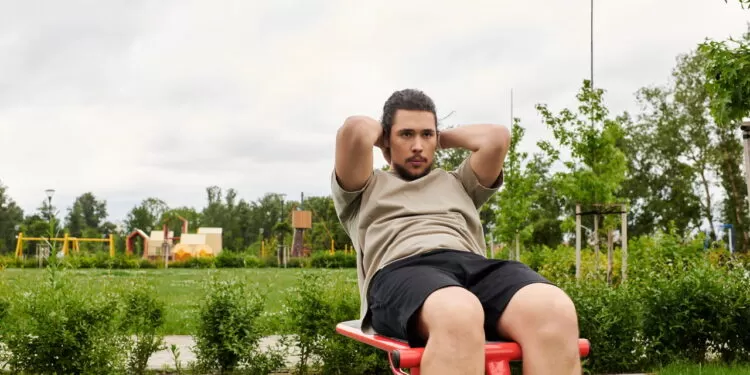 Os 5 alimentos que mais sabotam seu metabolismo após os 40 anos.