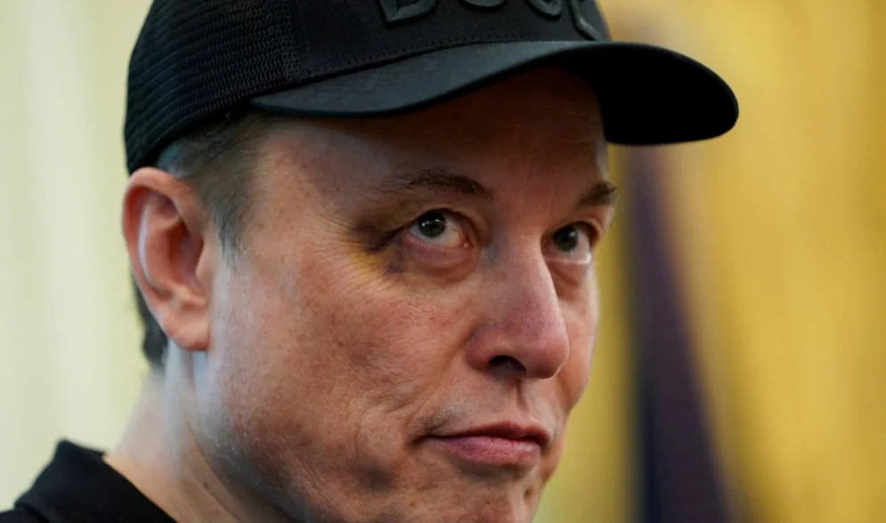 Ações da Tesla despencam após Musk lançar novo partido político