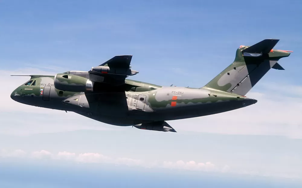 Embraer negocia com até 10 países venda de cargueiro KC-390, diz CEO