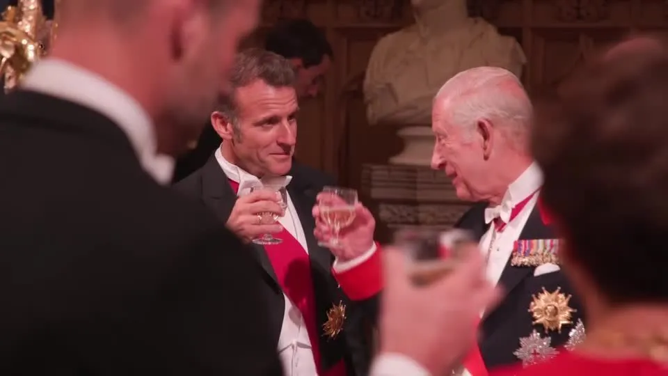 Macron participa de jantar com a família real britânica em Windsor