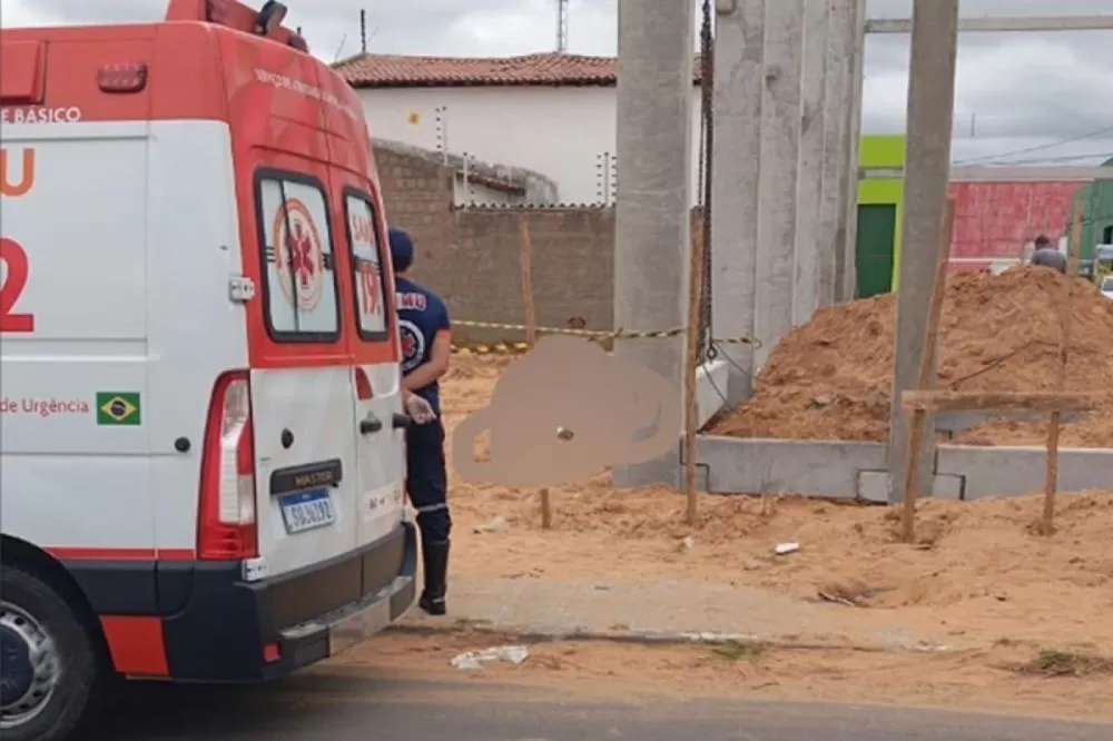 Operário morre após ser atingido por viga de concreto em obra de galpão
