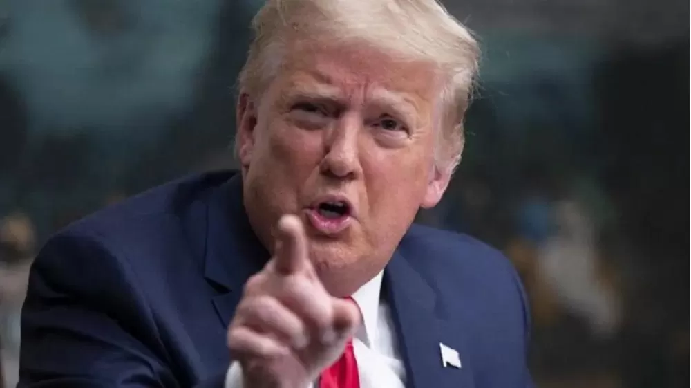 Trump impõe tarifa de 50% sobre Brasil e cita Bolsonaro e ‘relação comercial injusta’