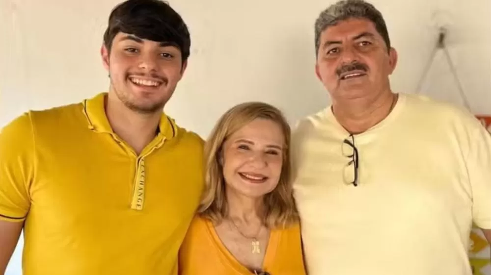 Prefeita nomeia marido, filho e sobrinha como secretários em cidade do Ceará.