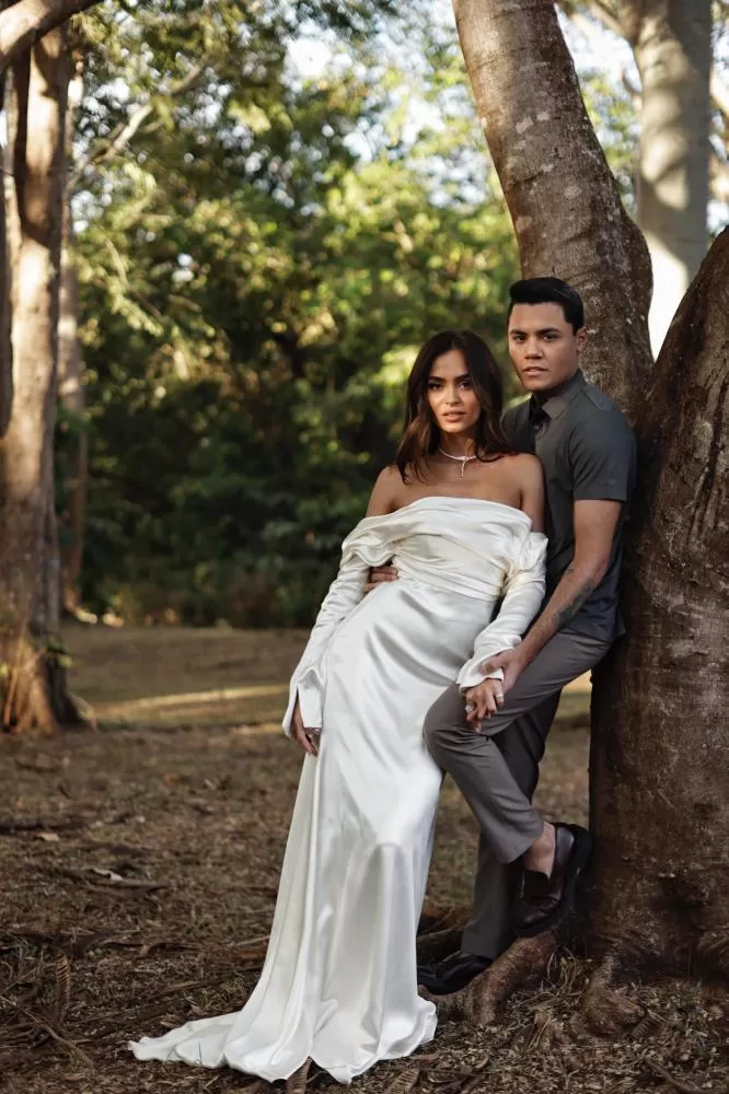 Felipe Araújo oficializa seu noivado com Lara Prado em noite romântica