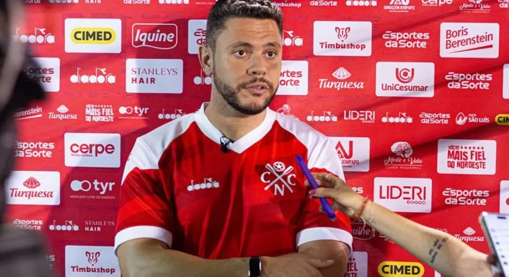 Auxiliar elogia Lucas Cardoso e cita que Náutico pode trazer mais três reforços