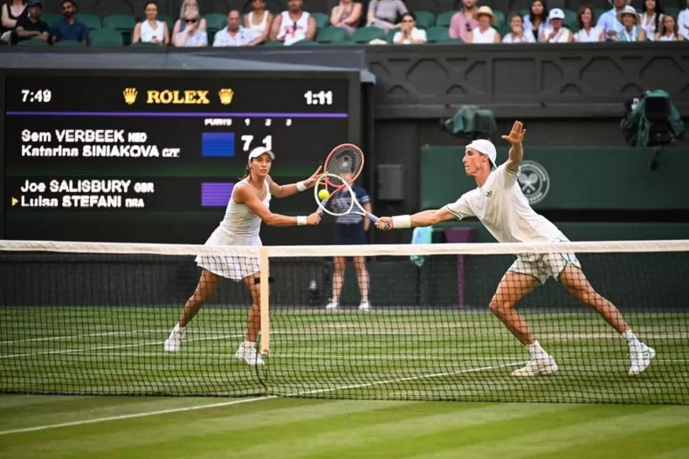 Luisa Stefani perde final de duplas mistas em Wimbledon