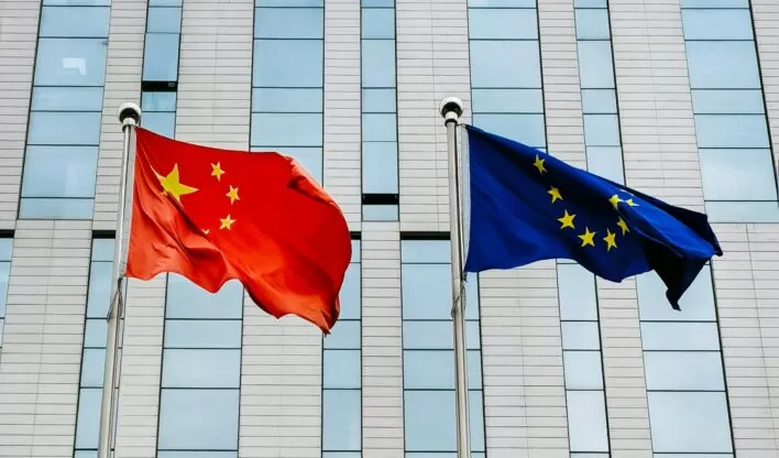 Tarifas dos EUA ocupam o centro do palco, mas China e UE estão em conflito silencioso