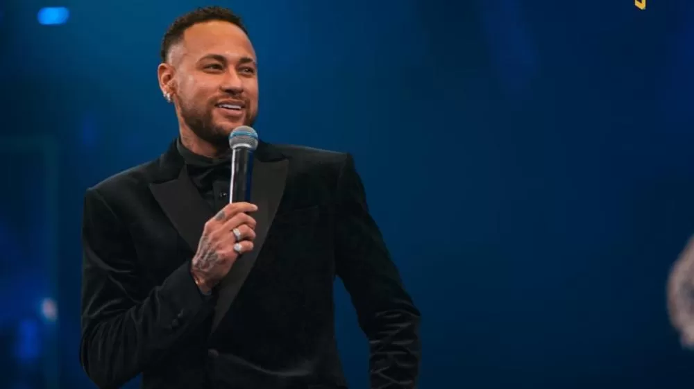 Batmóvel: Neymar compra carro inspirado em super-herói avaliado em mais de R$ 8 milhões