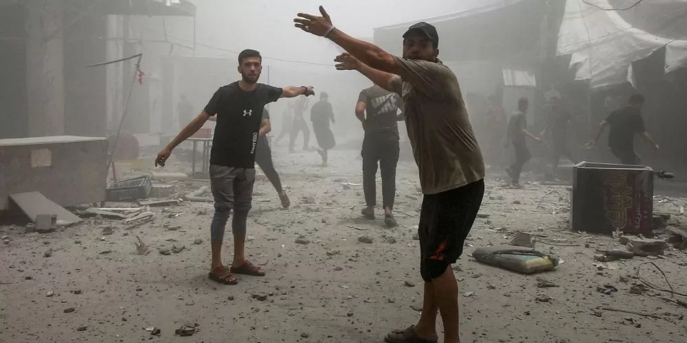 Míssil israelense atinge crianças de Gaza que coletavam água