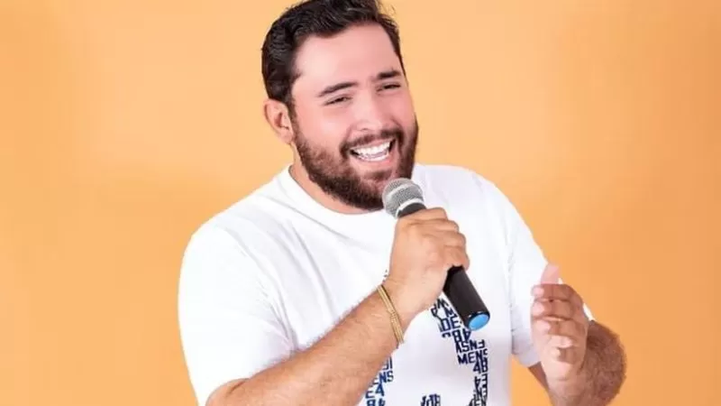 Cantor sertanejo morre após cair de carroceria e sofrer edema cerebral