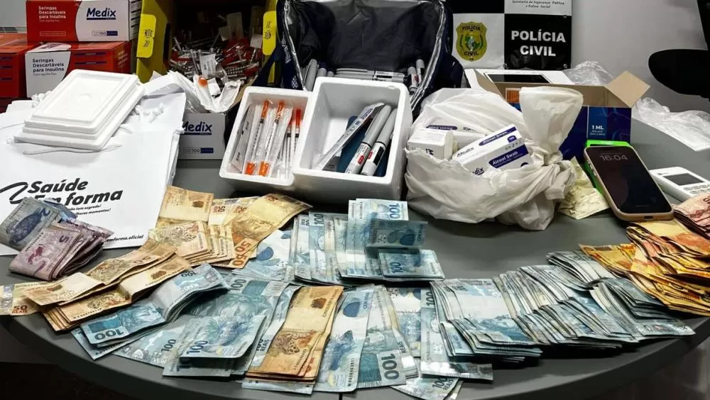 Mulher é presa em flagrante por venda de canetas emagrecedoras em Cascavel, na Grande Fortaleza