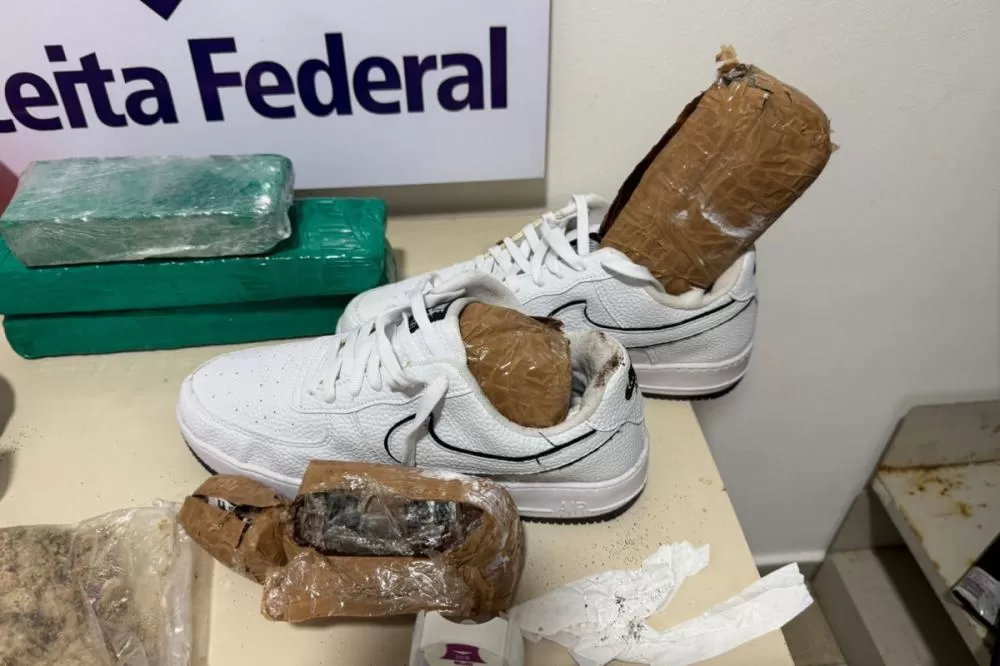 Receita Federal apreende quase R$ 500 mil em drogas nos Correios do Recife