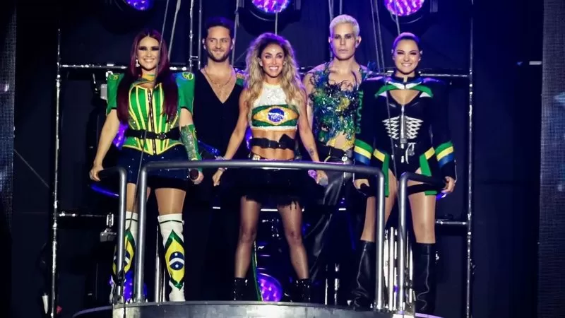 Ex-RBD anuncia 12 shows no Brasil; saiba quem