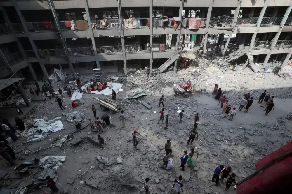 Israel ordena evacuação no centro de Gaza e amplia ações; 73 palestinos são mortos