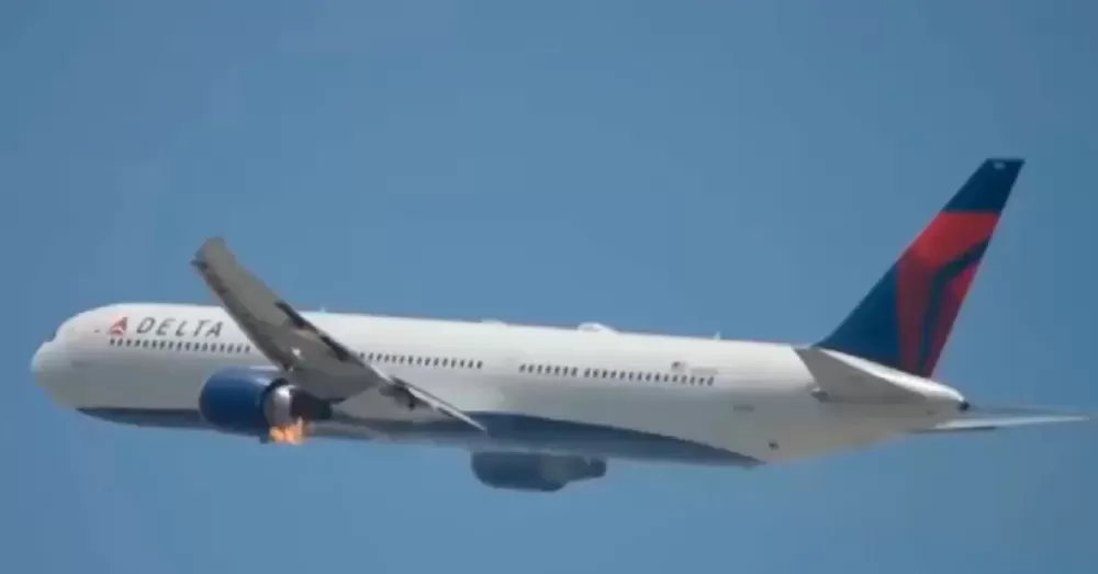 Motor de avião da Delta pega fogo e força pouso de emergência em Los Angeles