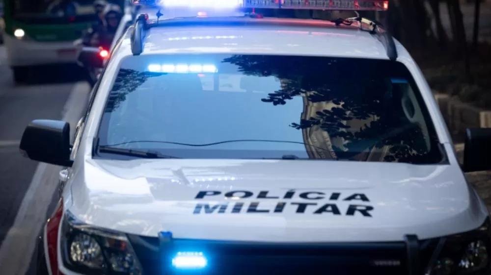 Menina de 12 anos é achada morta com mãos e pés amarrados em casa em SP