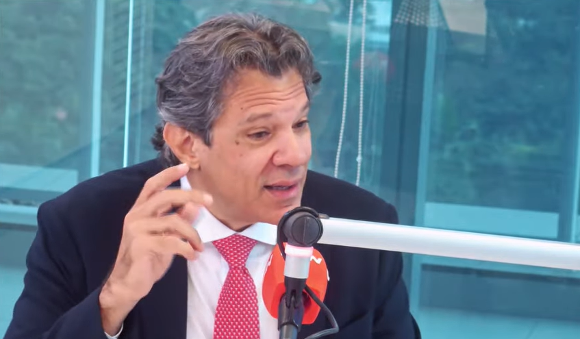 Ataque ao Pix é como “defender o telefone fixo em detrimento do celular”, diz Haddad