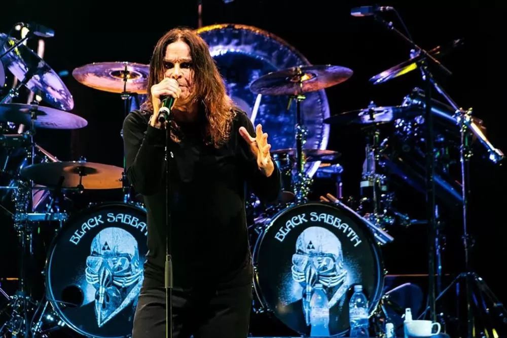 Ozzy Osbourne, pai do heavy metal, morre aos 76 anos