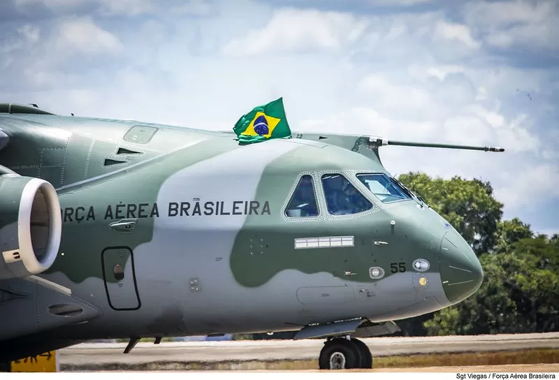 Aviões da FAB podem parar de voar em agosto por falta de combustível