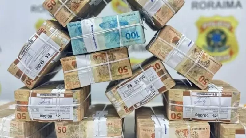 Assessor parlamentar é preso com R$ 700 mil desviados no ataque hacker ao PIX