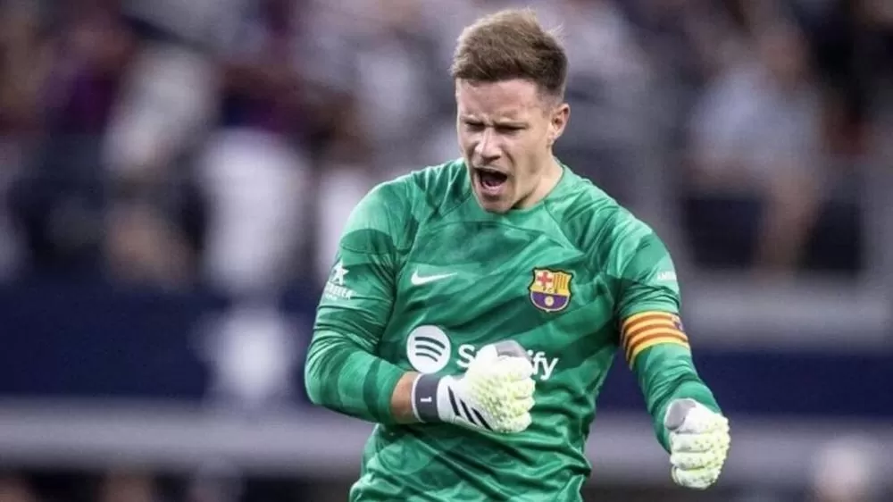 Ter Stegen anuncia nova cirurgia nas costas e ausência no Barcelona por 3 meses: 'Dia difícil'