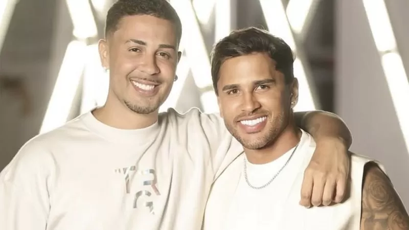 Carlinhos Maia anuncia o fim do casamento com Lucas Guimarães