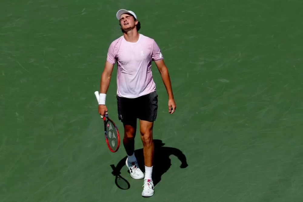 João Fonseca não resiste a australiano número 103 do mundo e cai na estreia em Toronto