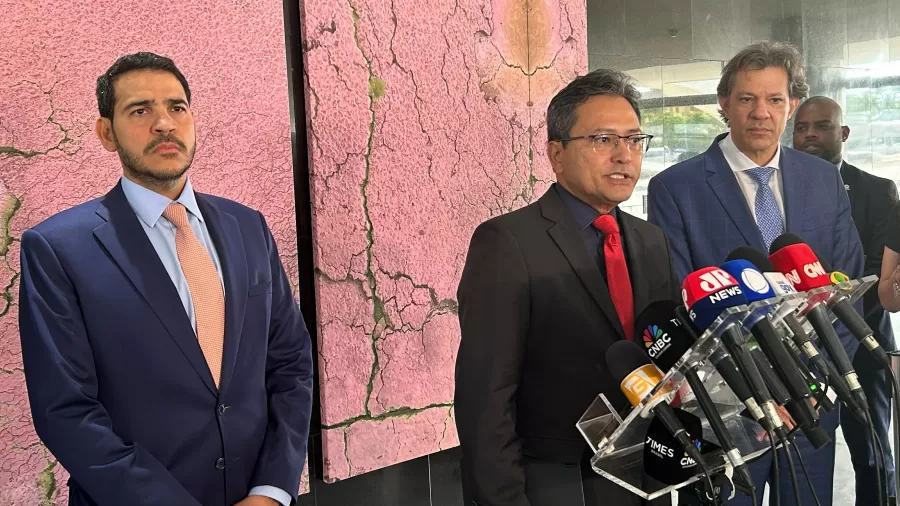 Após repercussão negativa, governo decide revogar ato sobre fiscalização do PIX