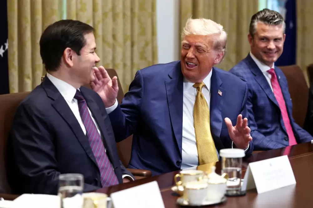 “Ele gosta de relógios suíços!”: tarifas de Trump chocam mundo da relojoaria de luxo