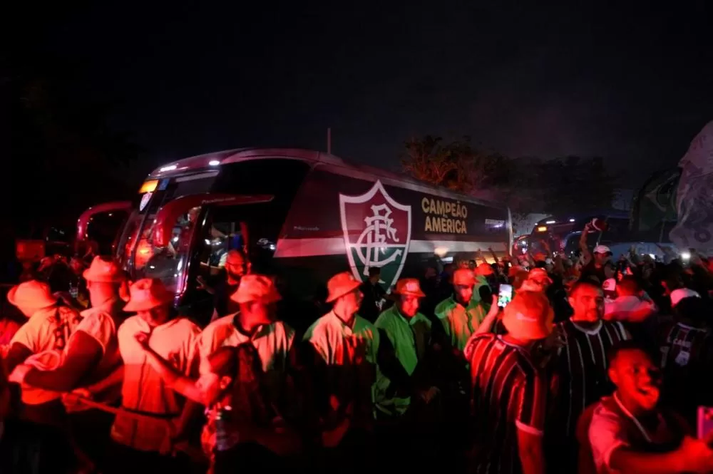 Duelo de Tricolores: Flu recebe Grêmio pela 18ª rodada do Brasileirão.