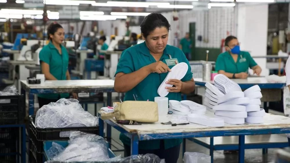 Tarifaço sobre calçados impacta 14 municípios do Ceará; veja lista