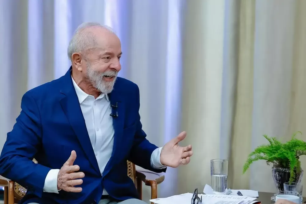 Lula se encontra com neto de Fidel Castro em evento do PT, em Brasília