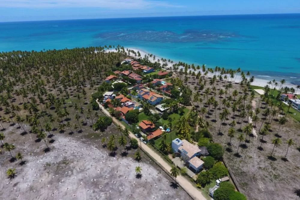 MPF investiga avanço de condomínio à beira da praia em área de preservação em Tamandaré