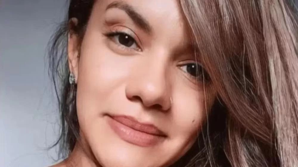 Mulher agredida com 61 socos pelo ex-jogador de basquete divulga foto após cirurgia de reconstrução facial