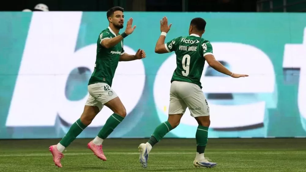 Palmeiras faz jogo inseguro, é salvo por Roque e Flaco e ganha de virada do Ceará no Allianz
