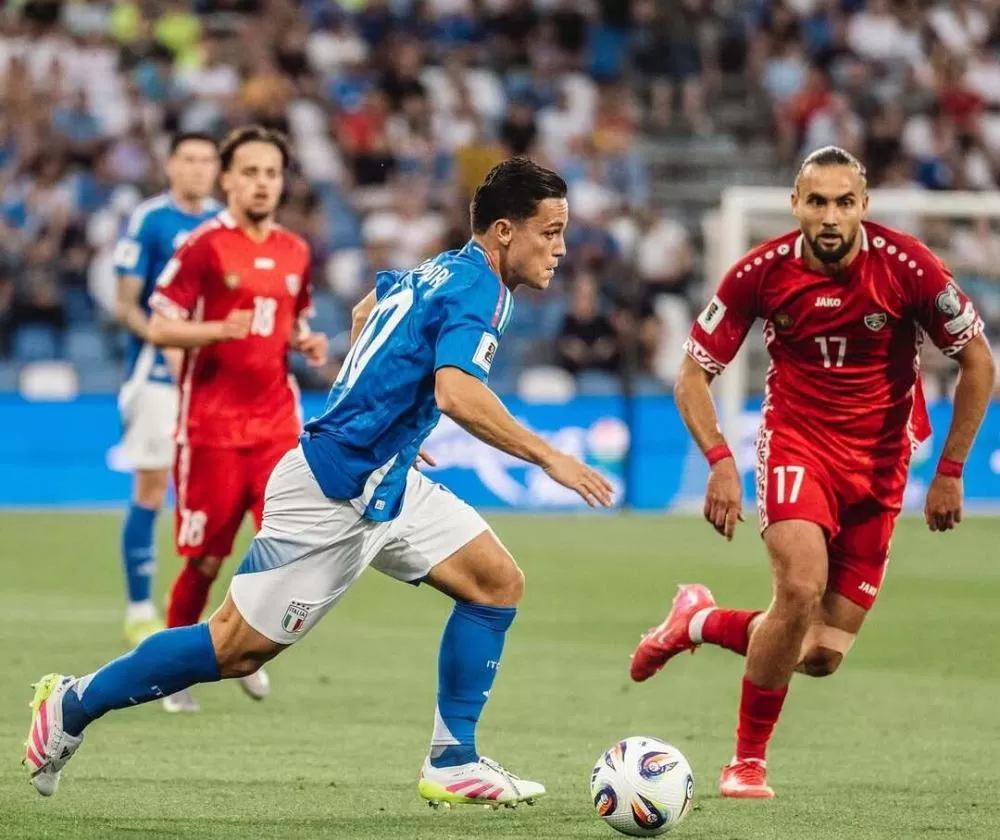 Atlético de Madrid anuncia contratação do atacante italiano Giacomo Raspadori