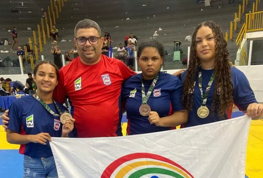 Judô feminino da ABECC conquista 11 ouros na Copa Regional em Caruaru